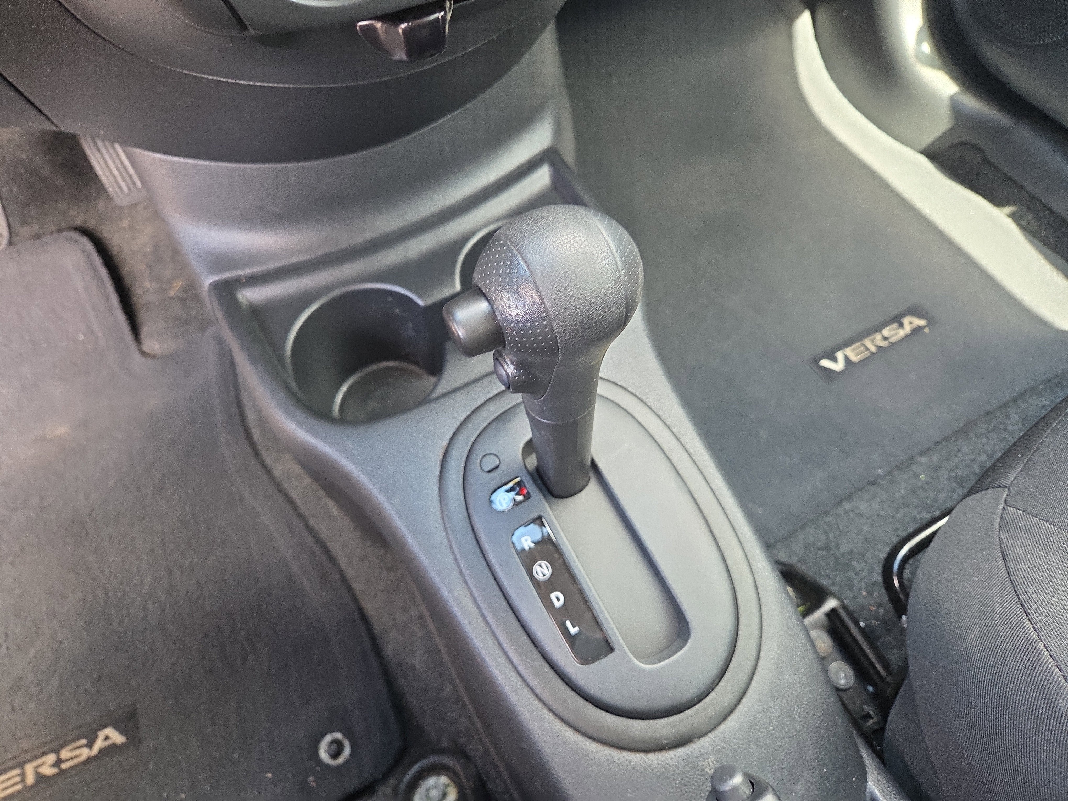 2015 Nissan Versa S Plus