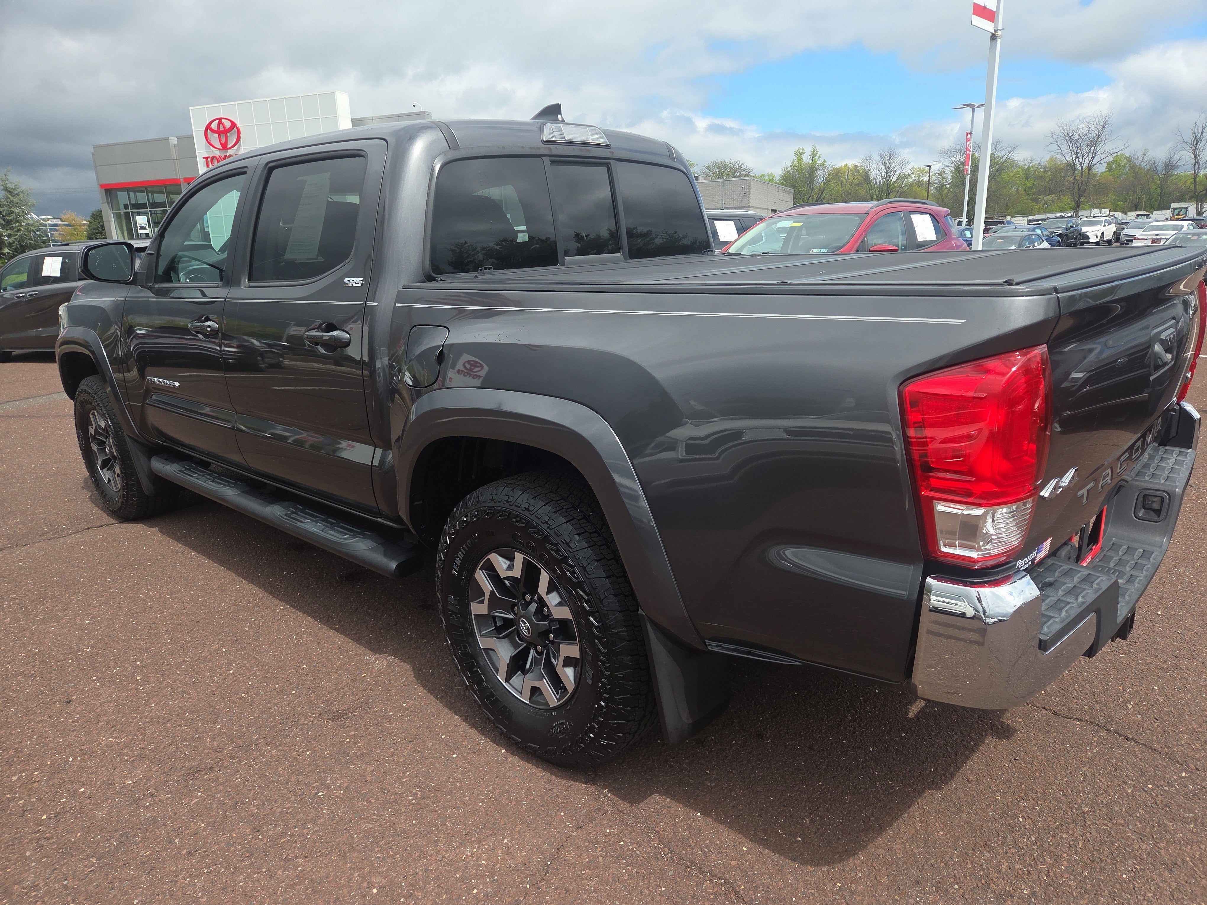 2017 Toyota Tacoma SR5