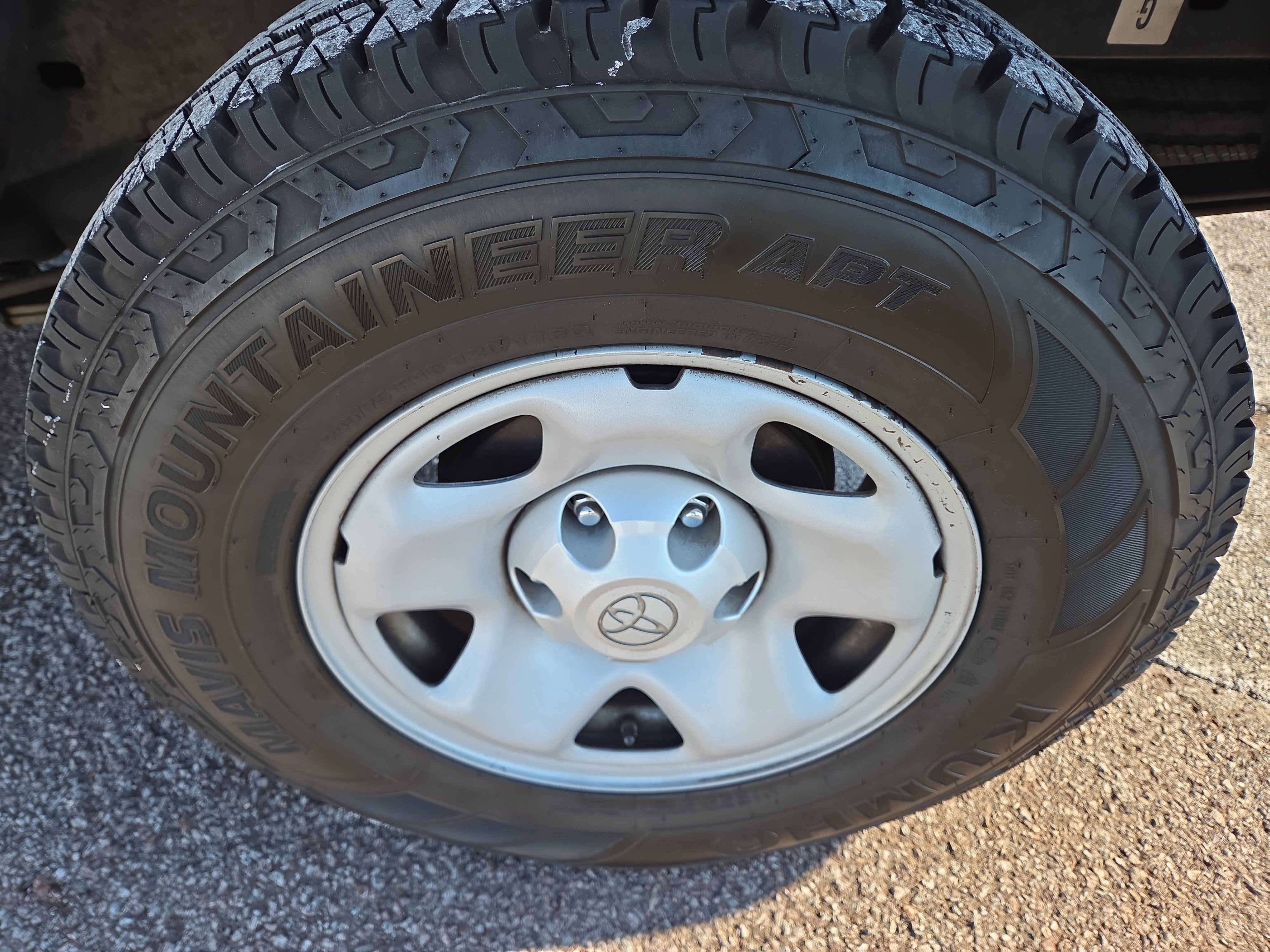 2020 Toyota Tacoma SR