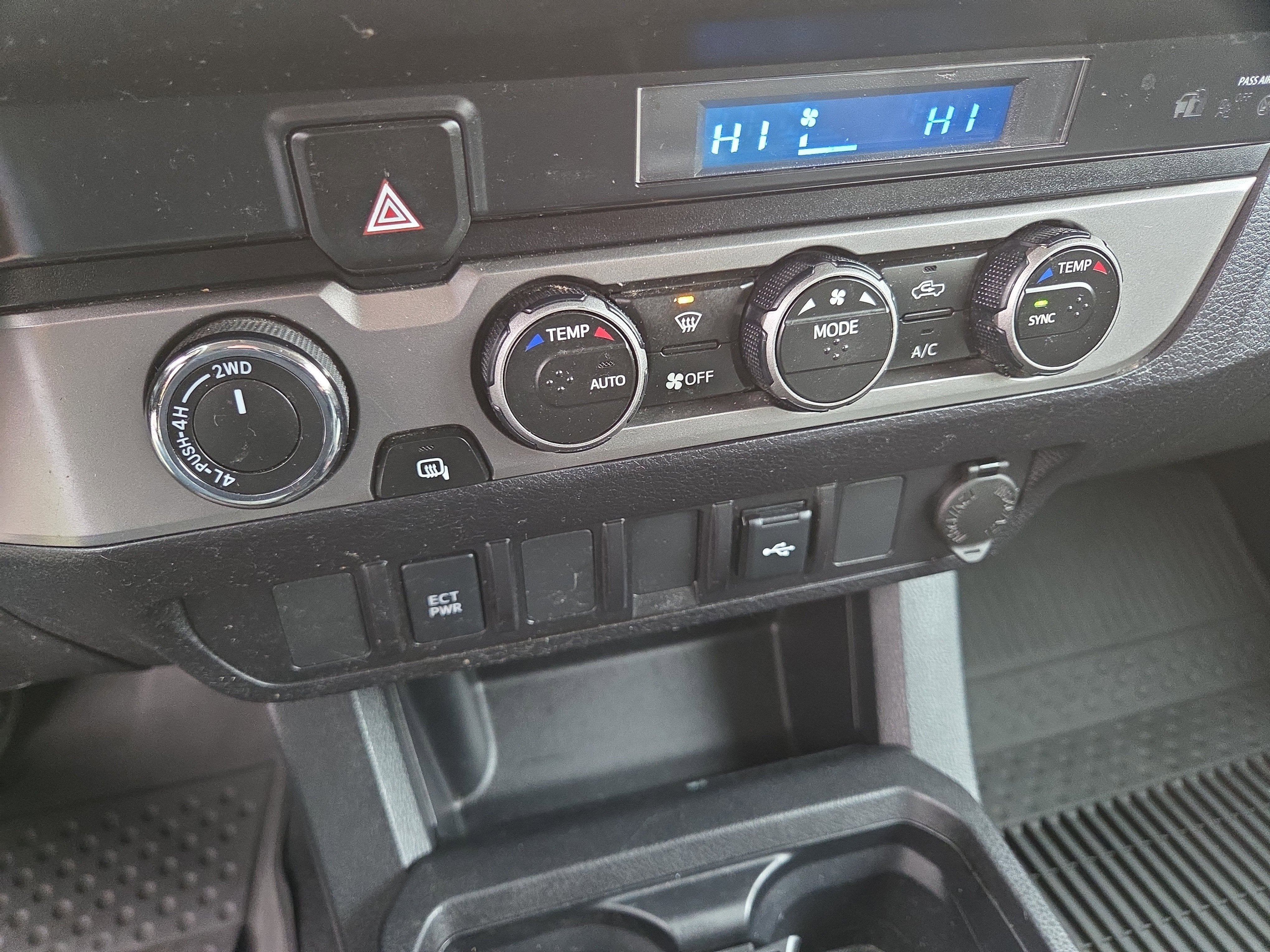 2022 Toyota Tacoma SR