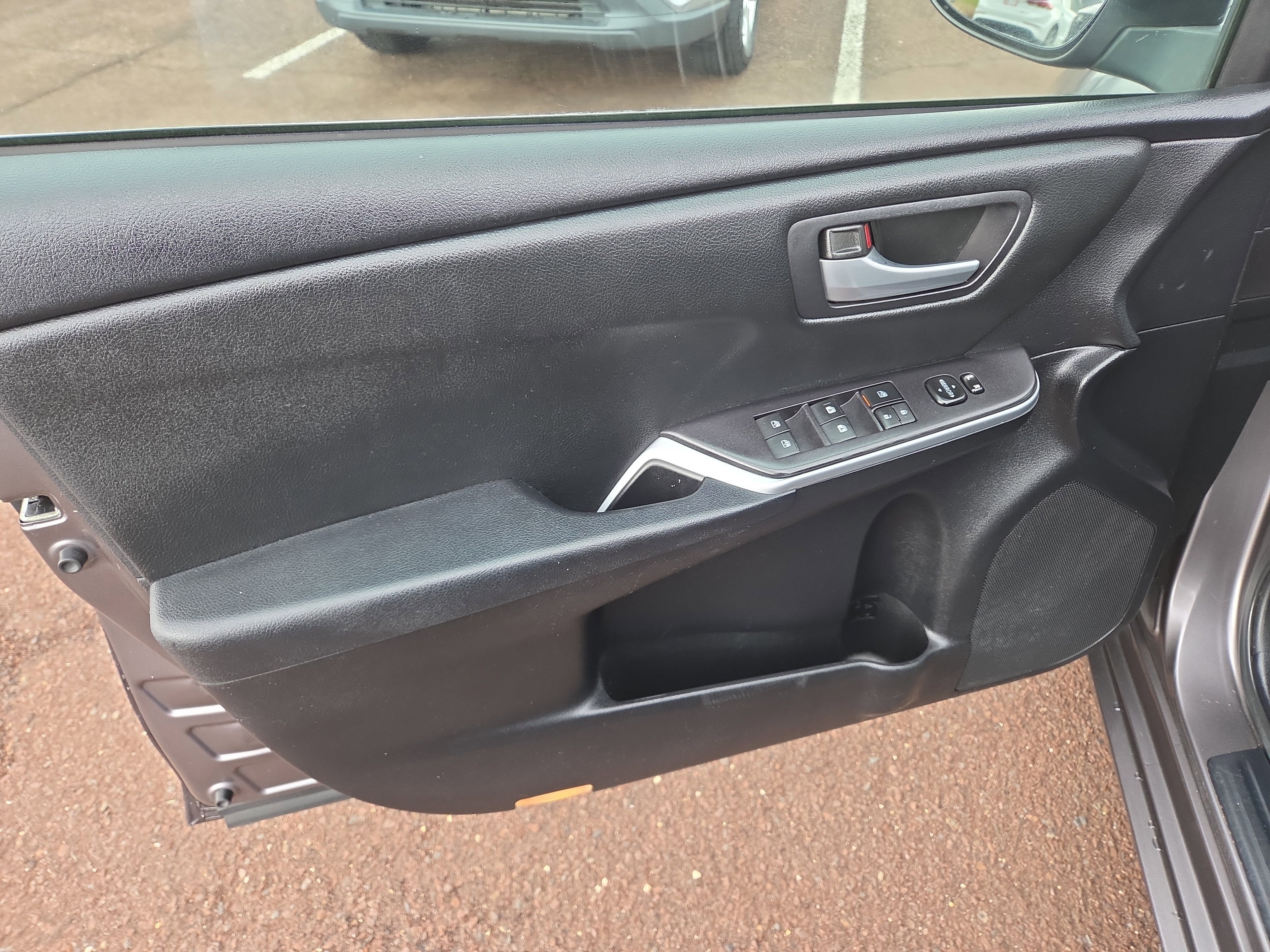 2015 Toyota Camry Hybrid LE