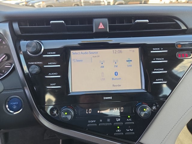 2020 Toyota Camry Hybrid LE