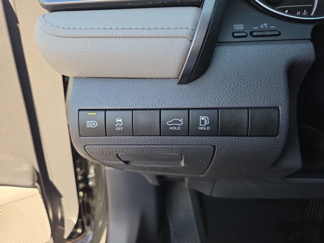 2020 Toyota Camry Hybrid LE