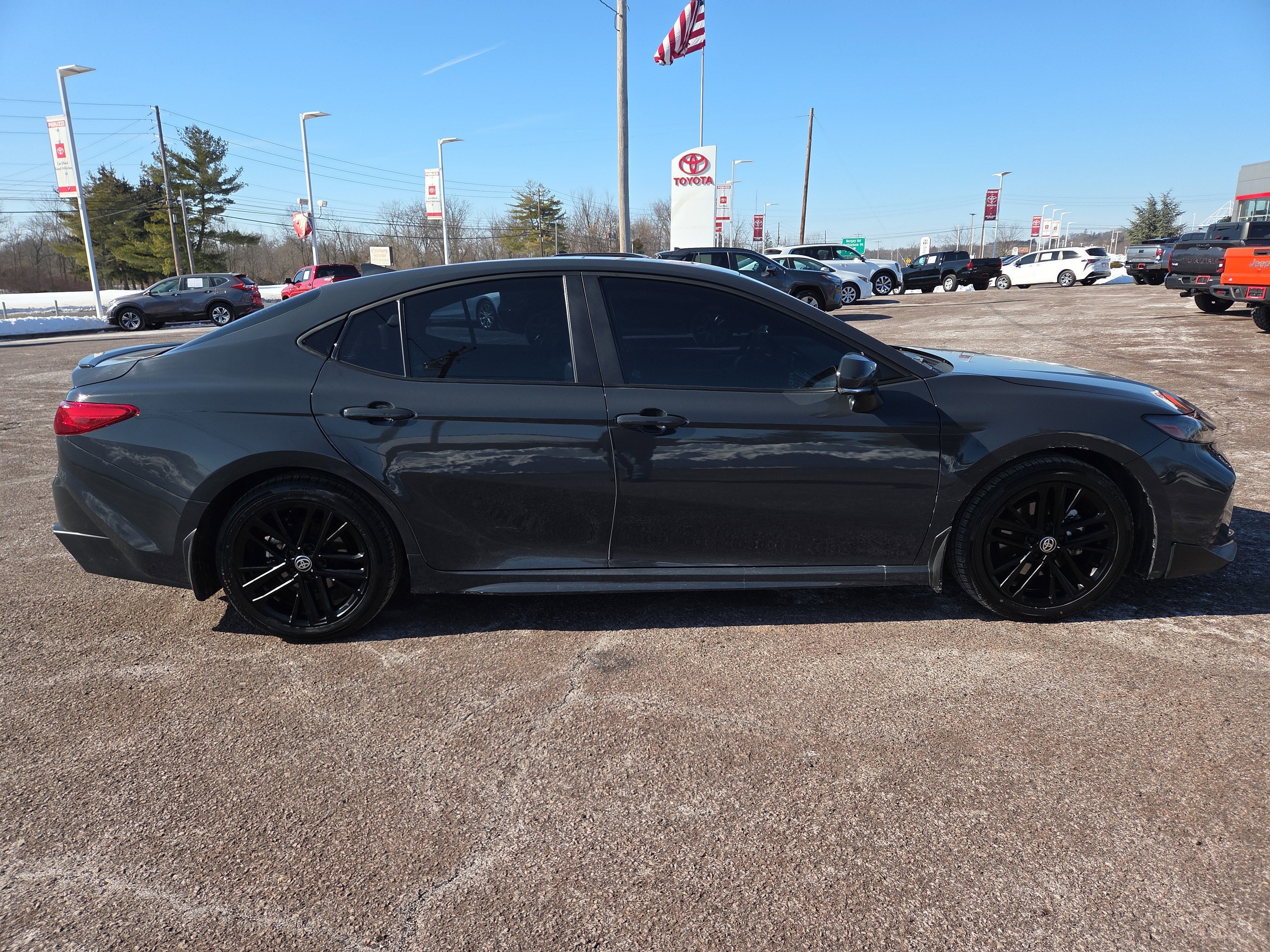 2025 Toyota Camry SE