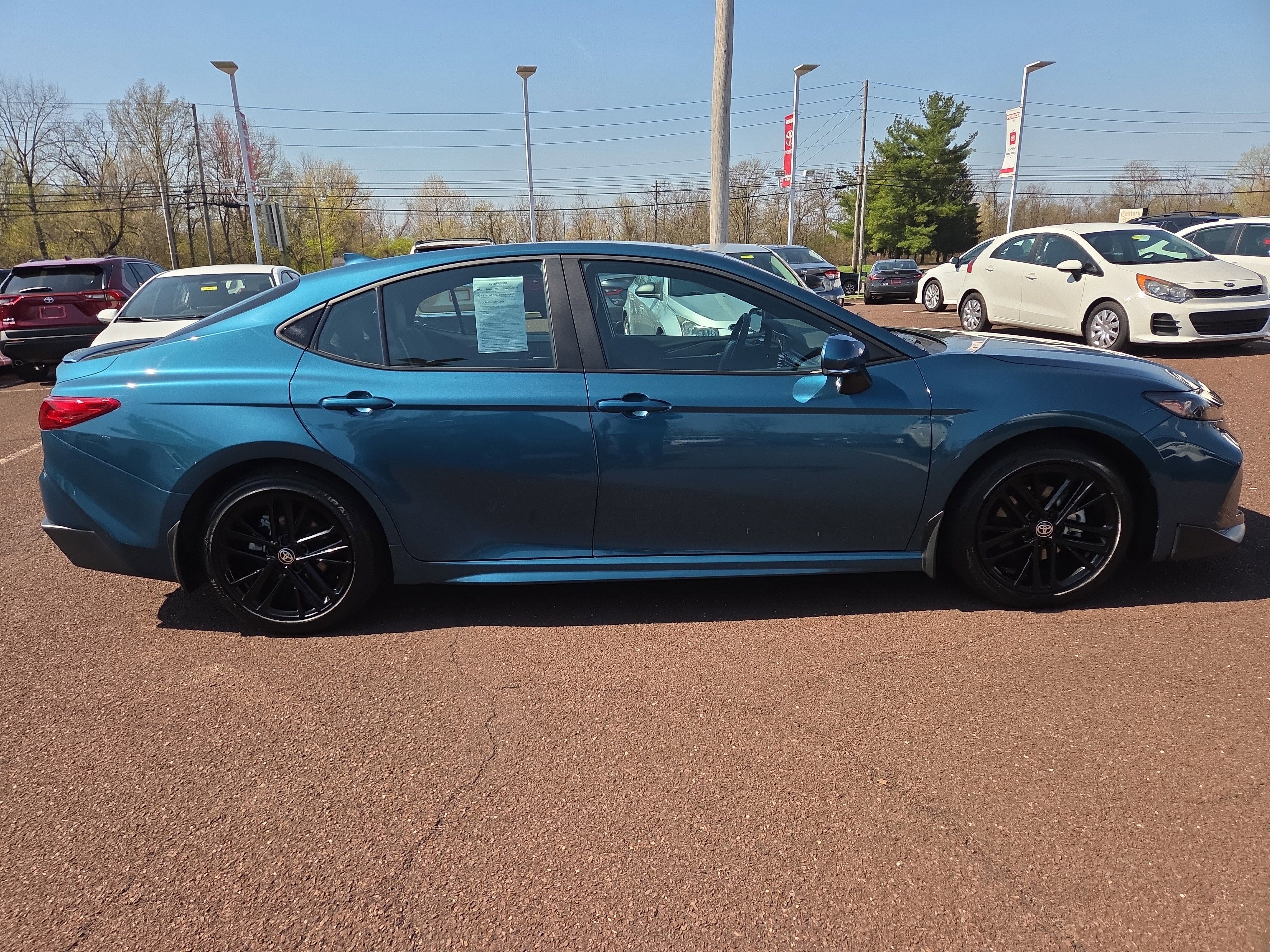 2025 Toyota Camry SE