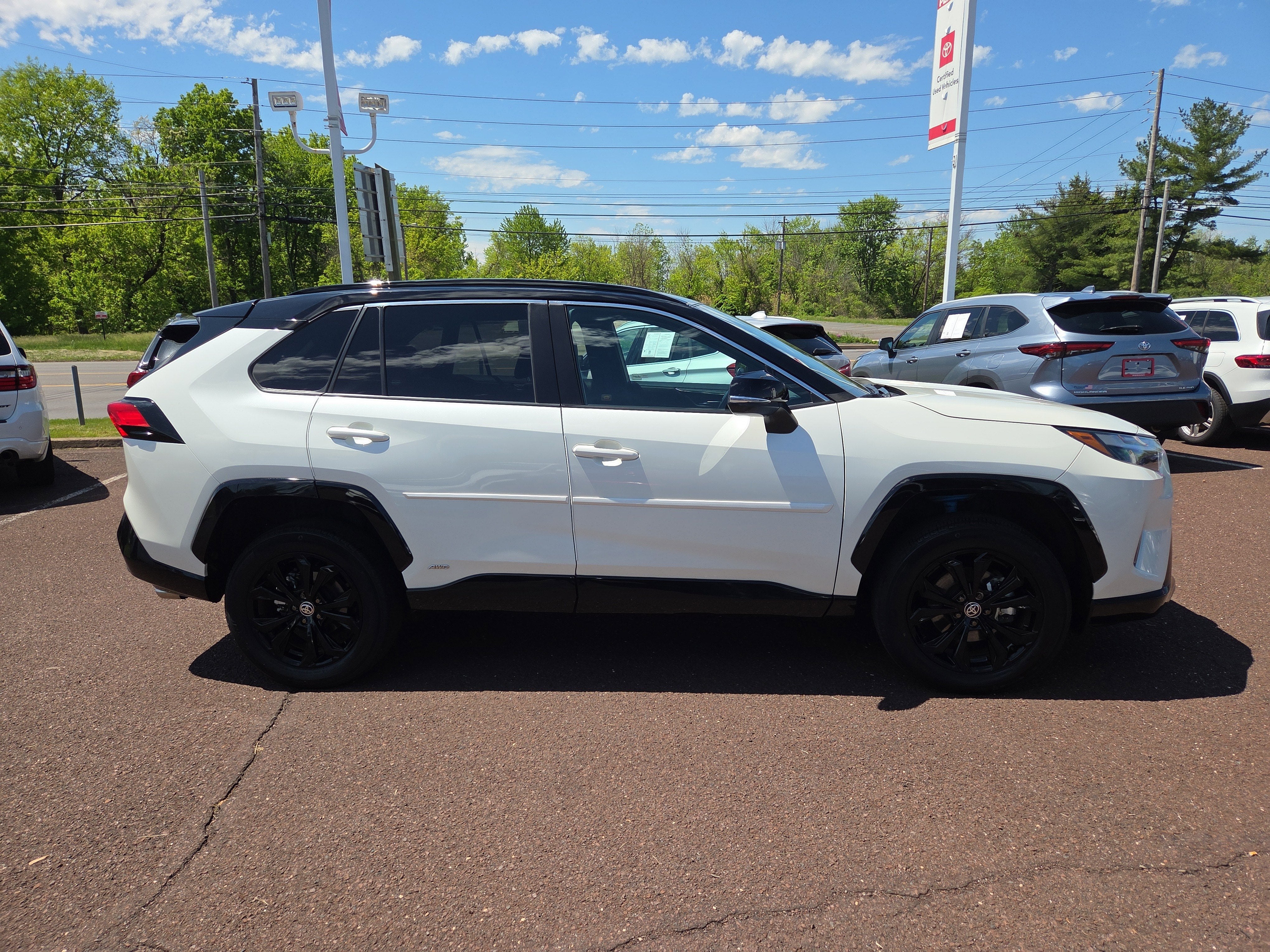 2022 Toyota RAV4 Hybrid XSE