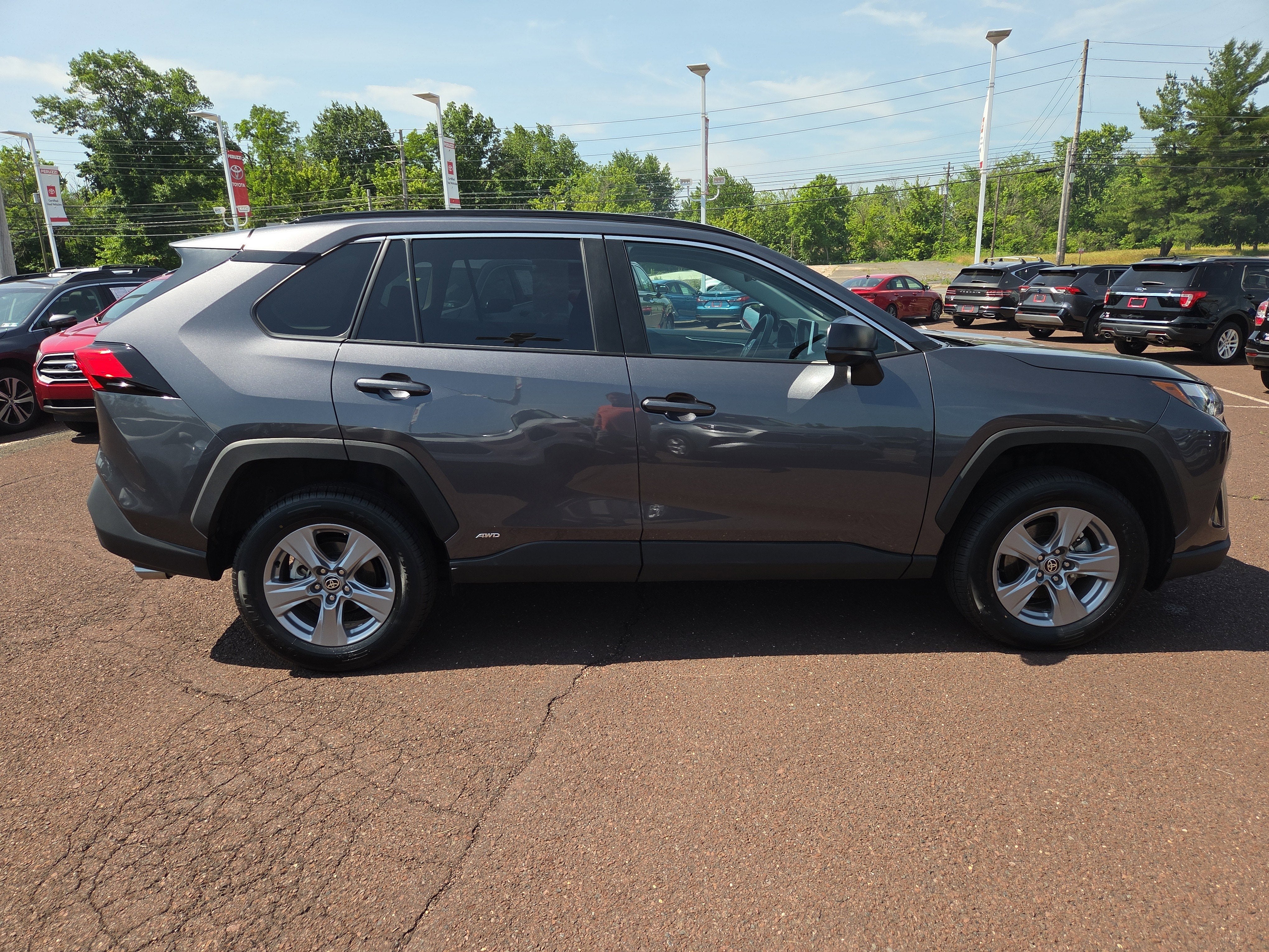 2025 Toyota RAV4 Hybrid LE
