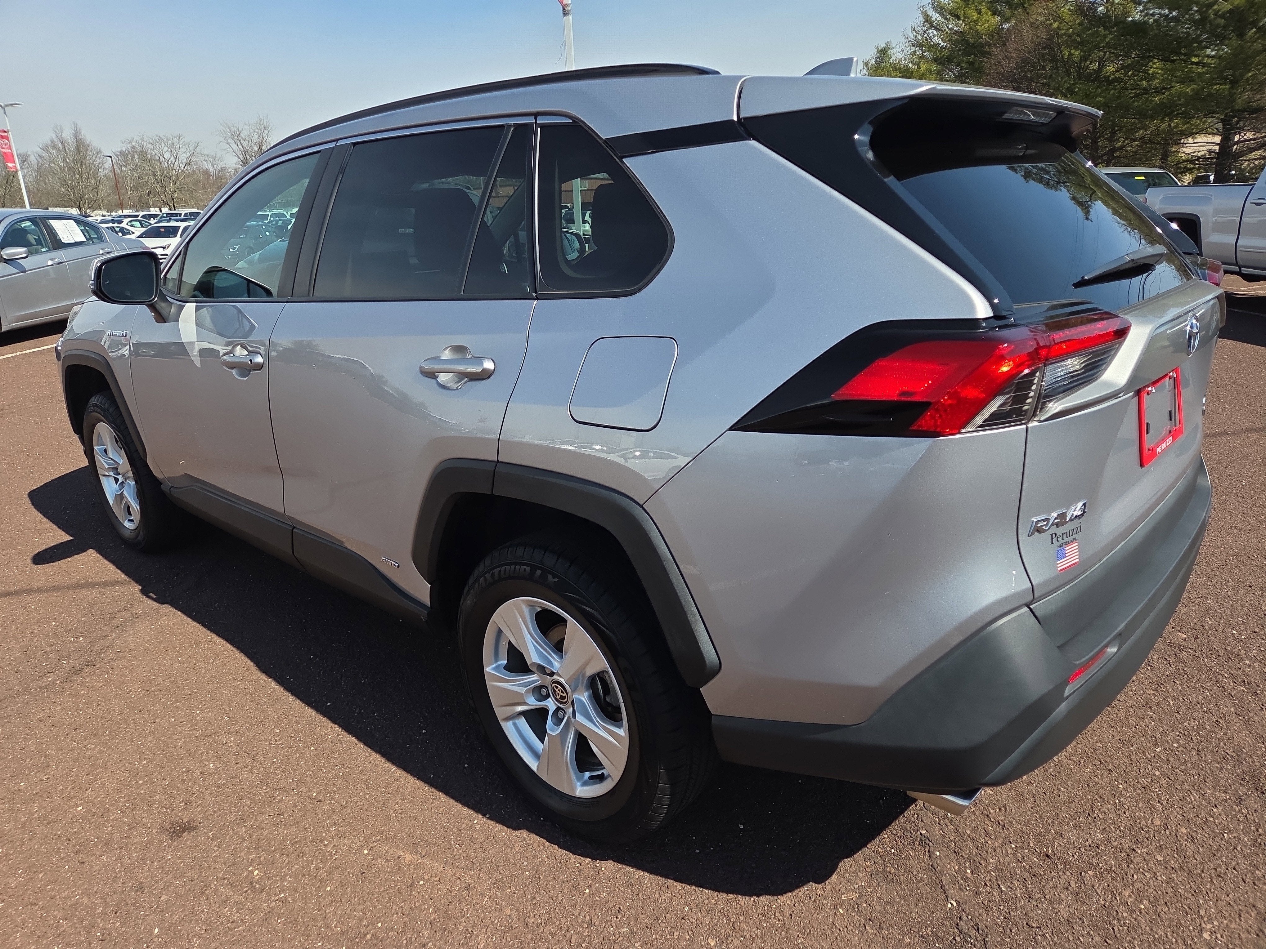 2021 Toyota RAV4 Hybrid XLE