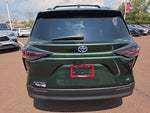 2025 Toyota Sienna LE