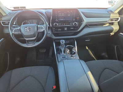 2022 Toyota Highlander LE