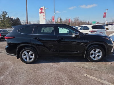 2022 Toyota Highlander LE