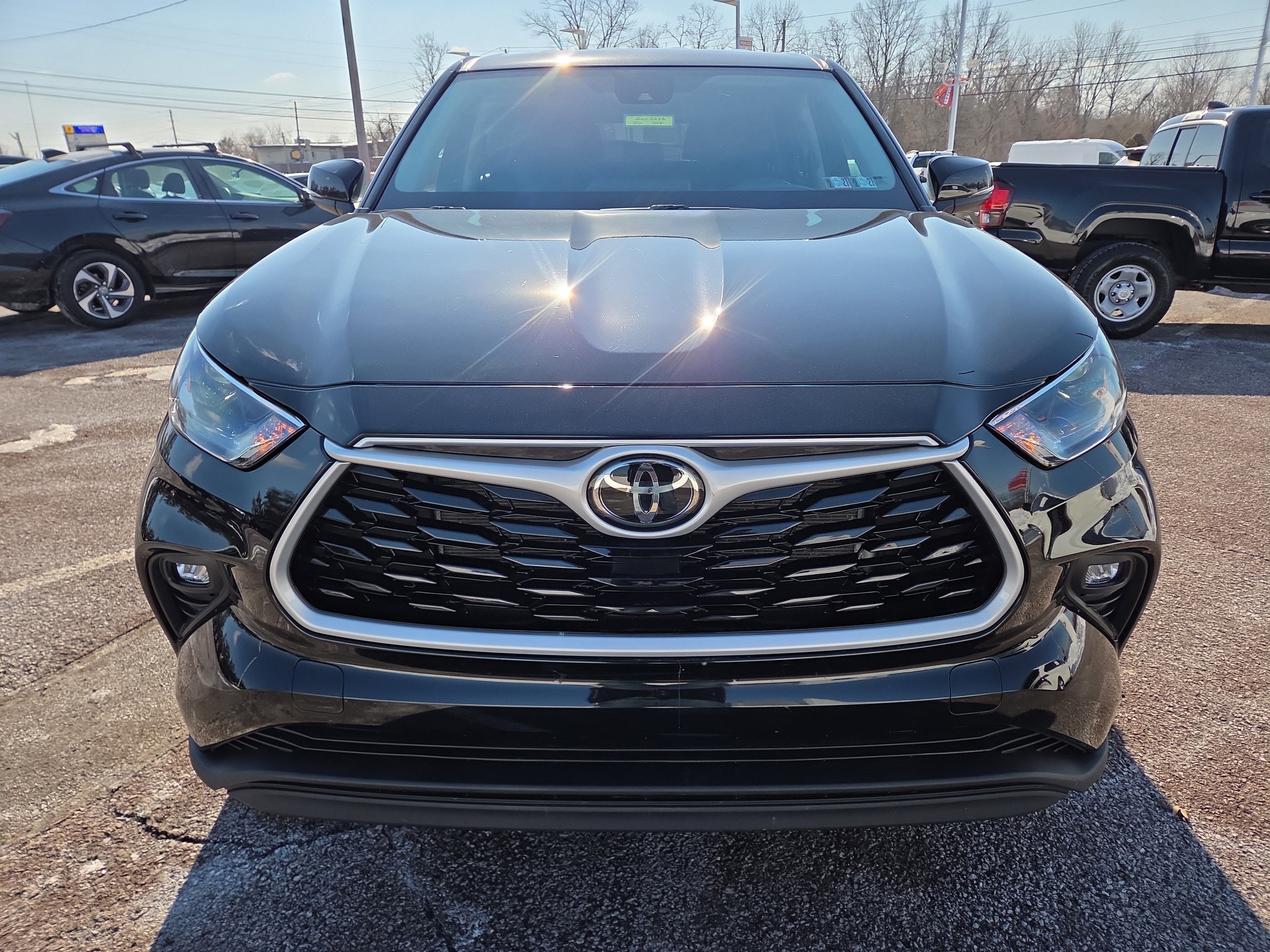 2022 Toyota Highlander LE