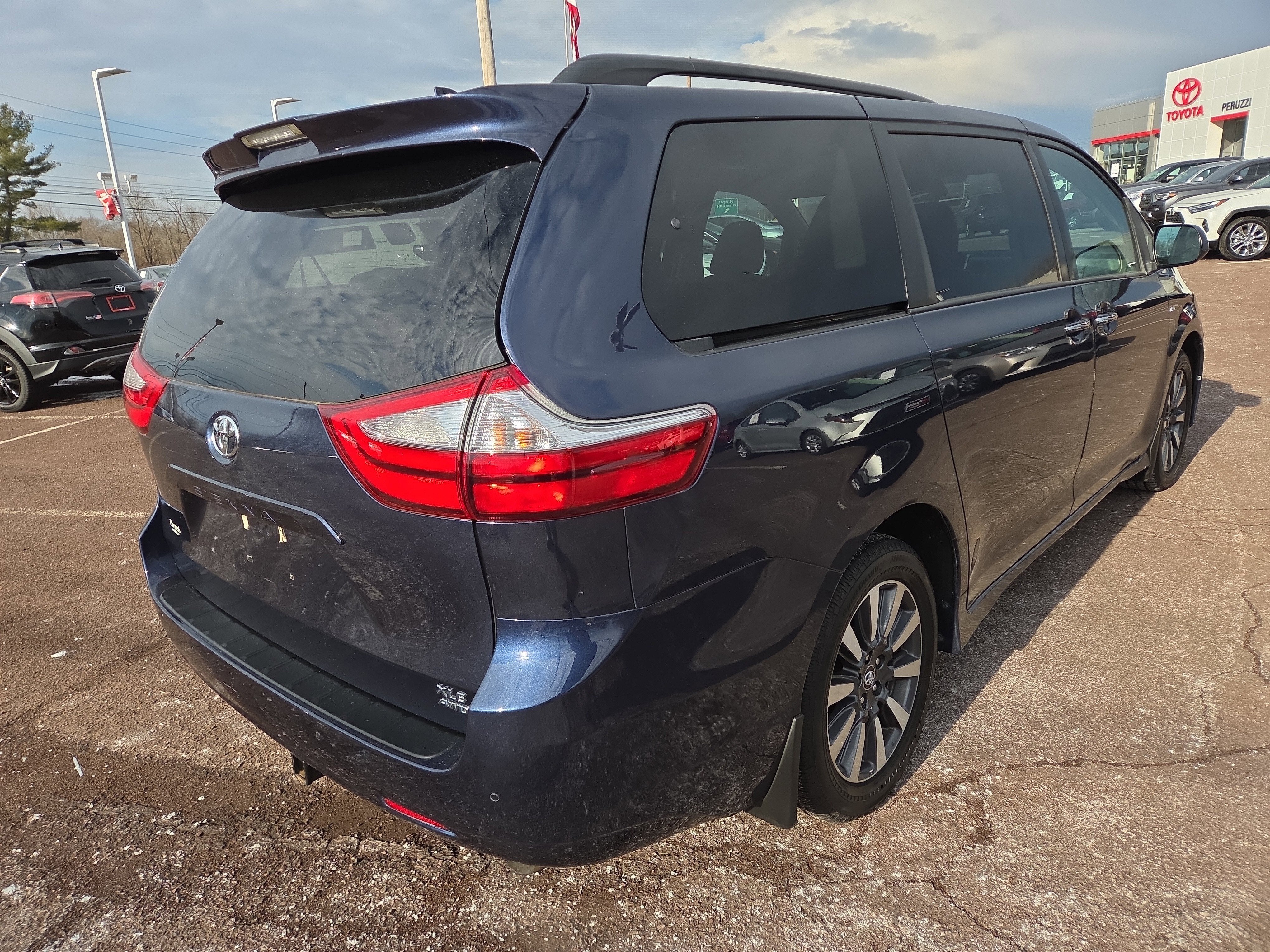 2019 Toyota Sienna XLE