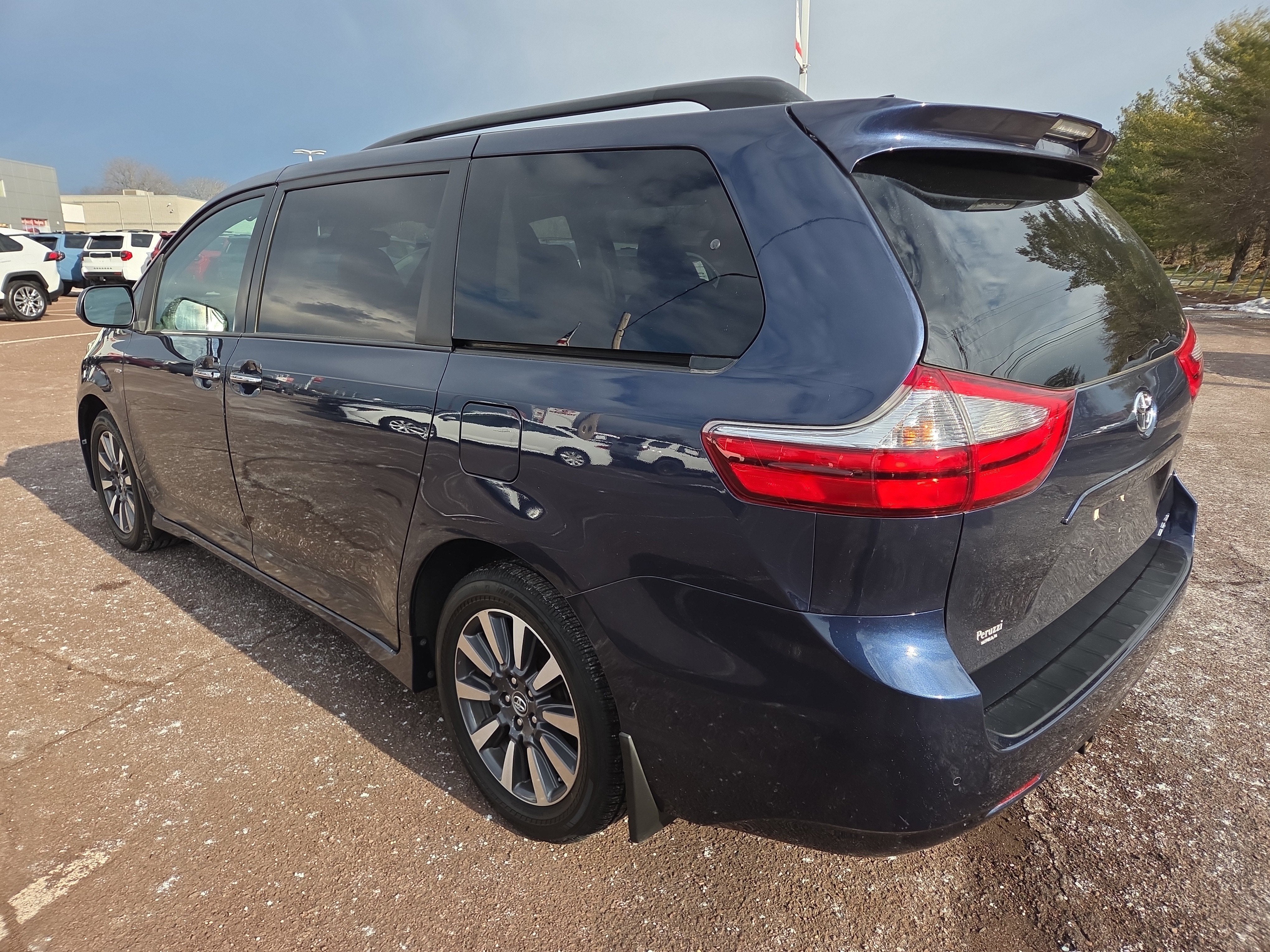 2019 Toyota Sienna XLE