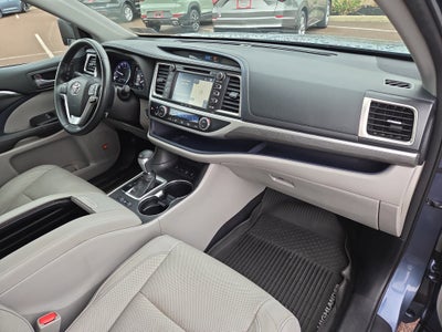 2017 Toyota Highlander Limited