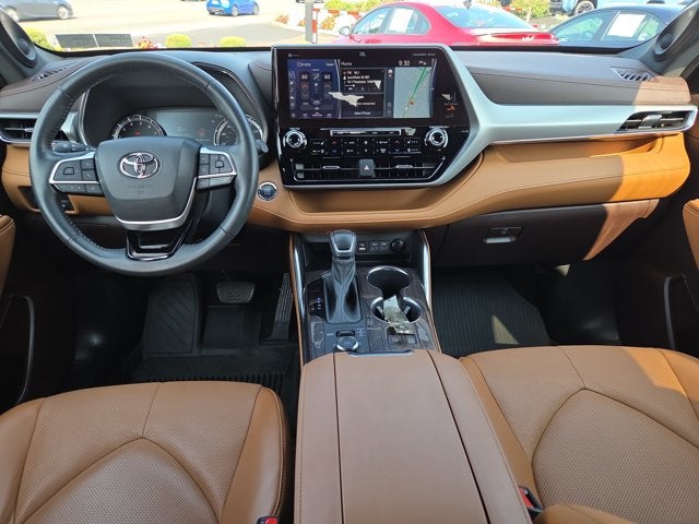 2022 Toyota Highlander Platinum