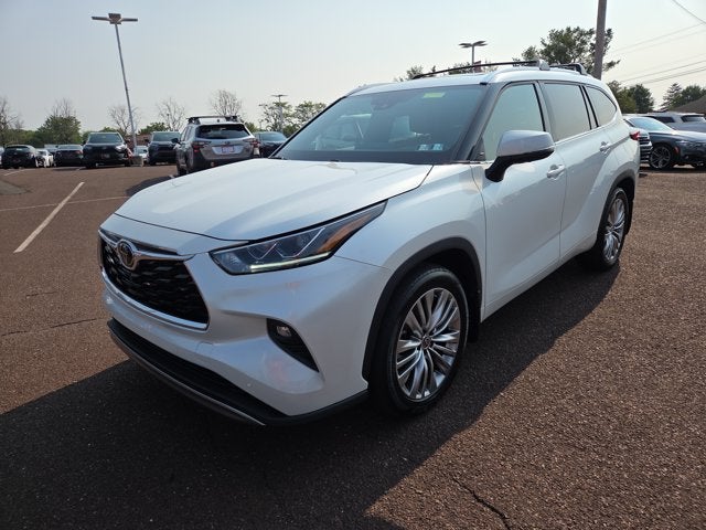 2022 Toyota Highlander Platinum