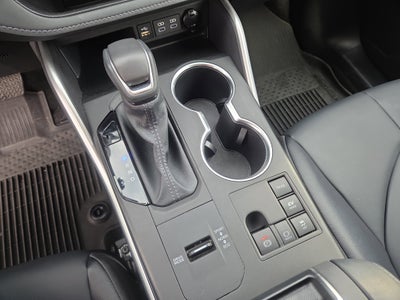 2025 Toyota Highlander Hybrid XLE