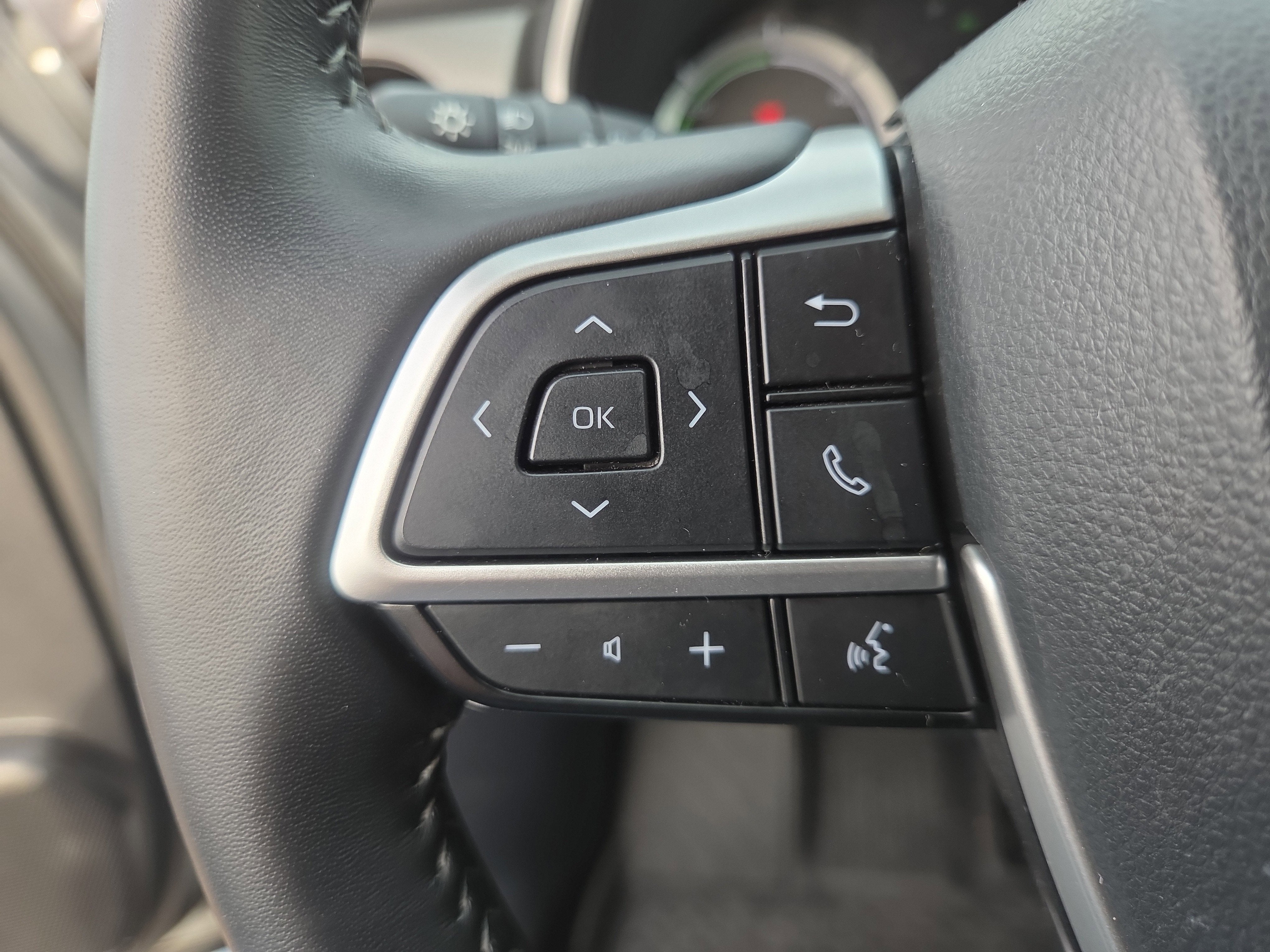 2025 Toyota Highlander Hybrid XLE