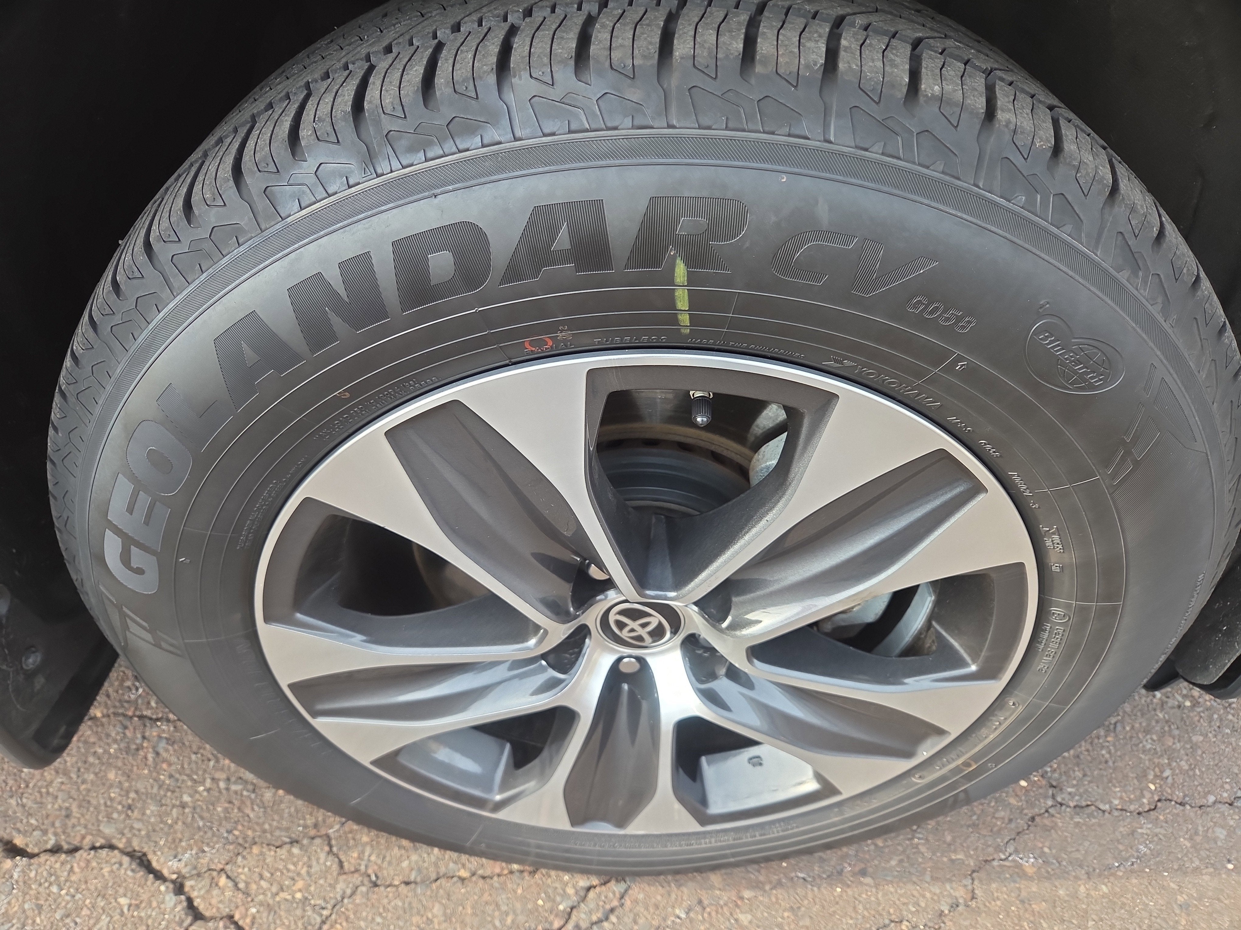 2025 Toyota Highlander Hybrid XLE