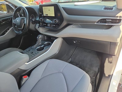 2023 Toyota Highlander LE
