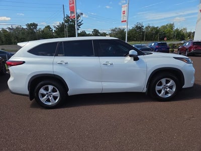 2023 Toyota Highlander LE
