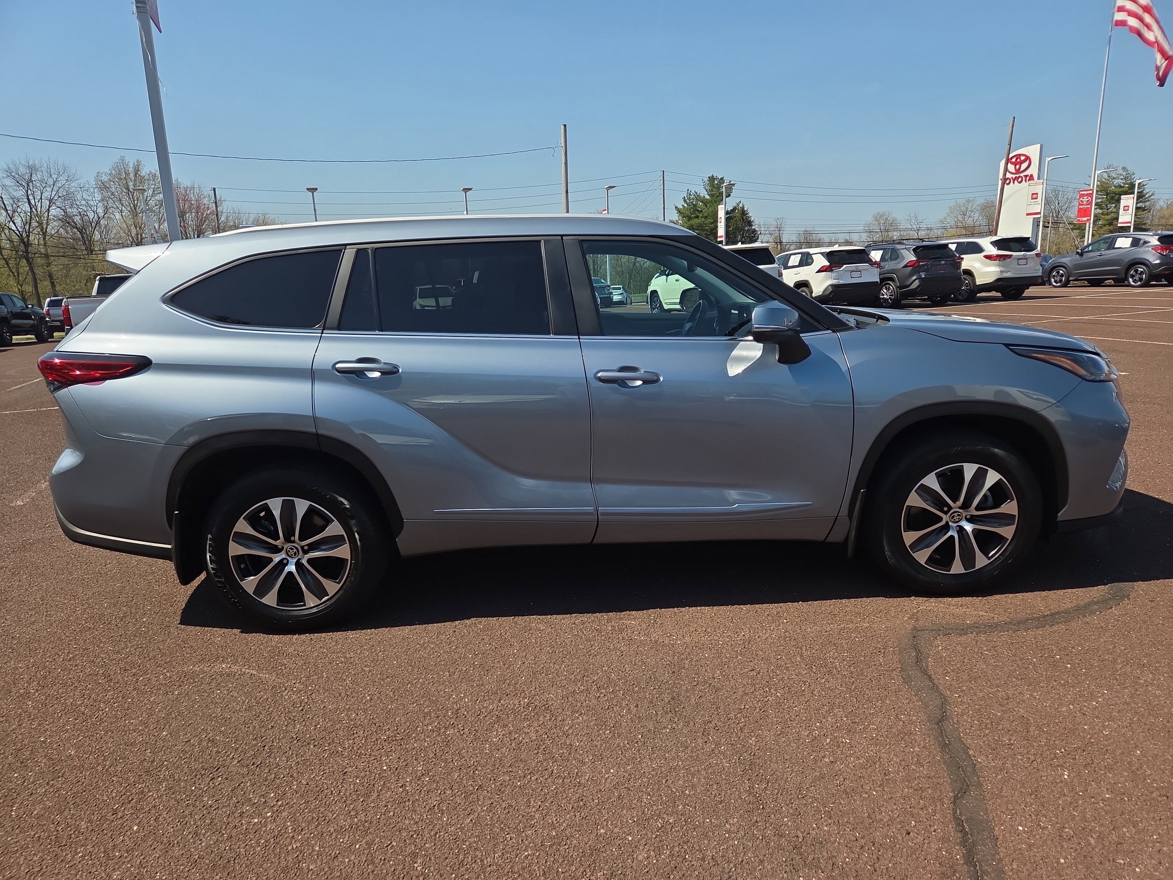 2023 Toyota Highlander XLE
