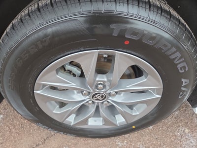 2024 Toyota Sienna LE