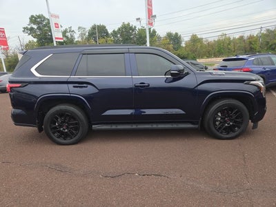 2024 Toyota Sequoia SR5