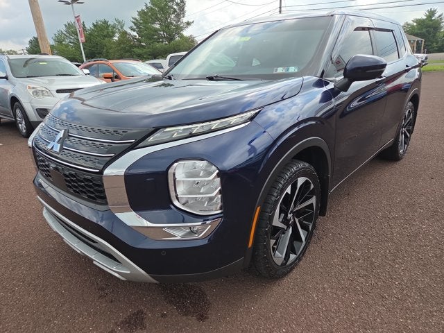 2024 Mitsubishi Outlander SE Black Edition
