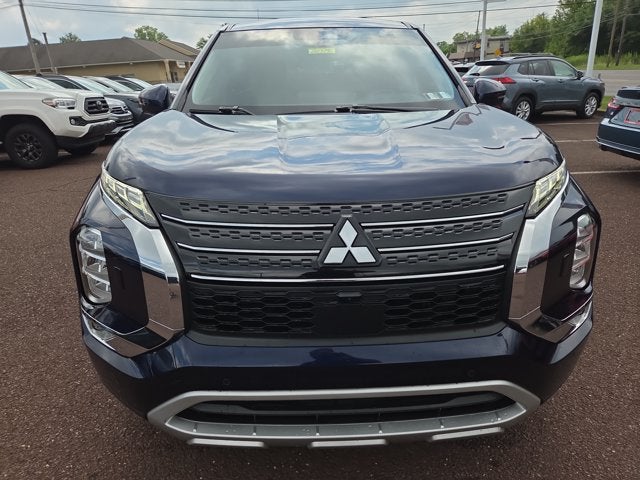 2024 Mitsubishi Outlander SE Black Edition