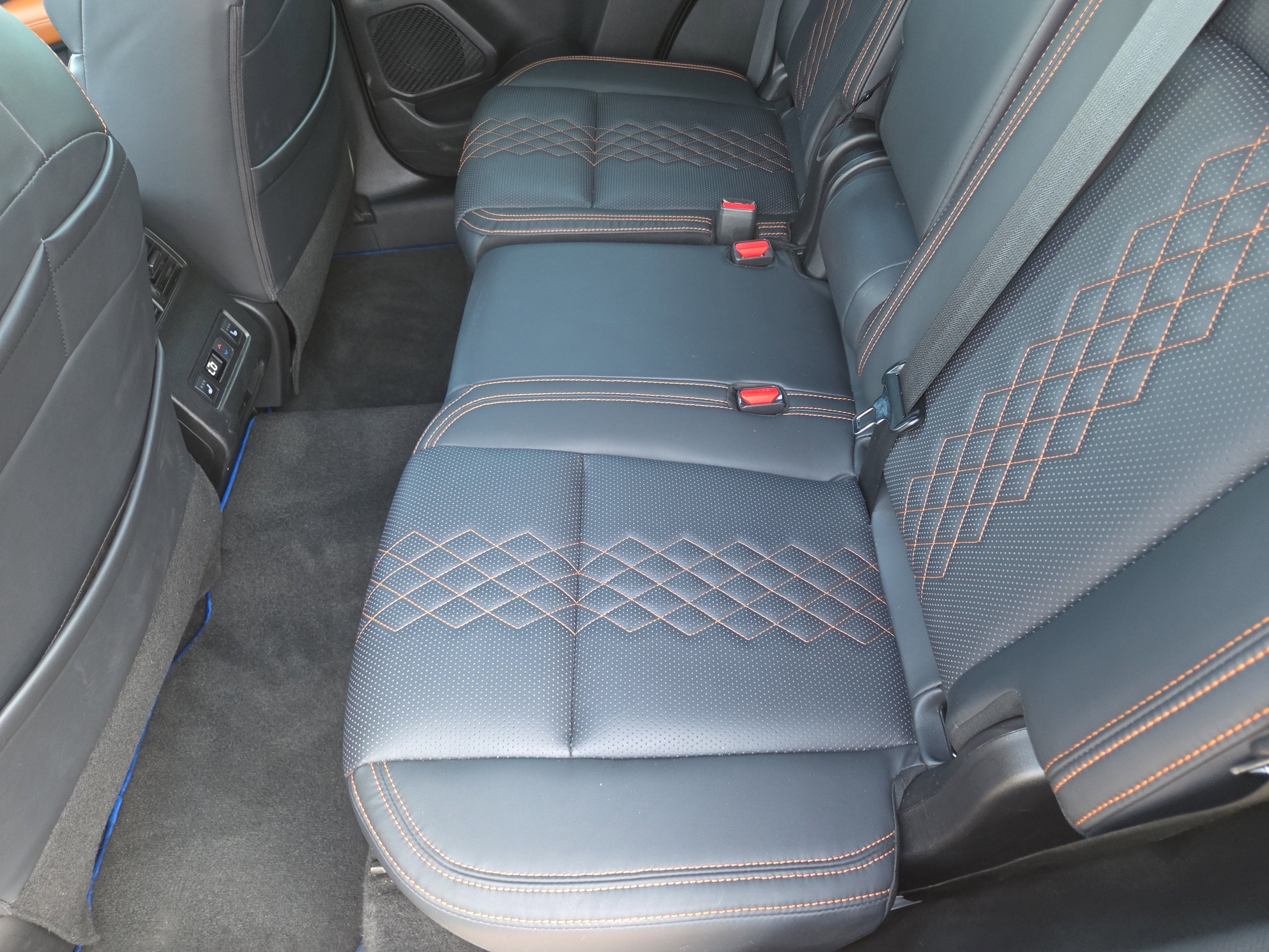 2023 Mitsubishi Outlander PHEV SEL