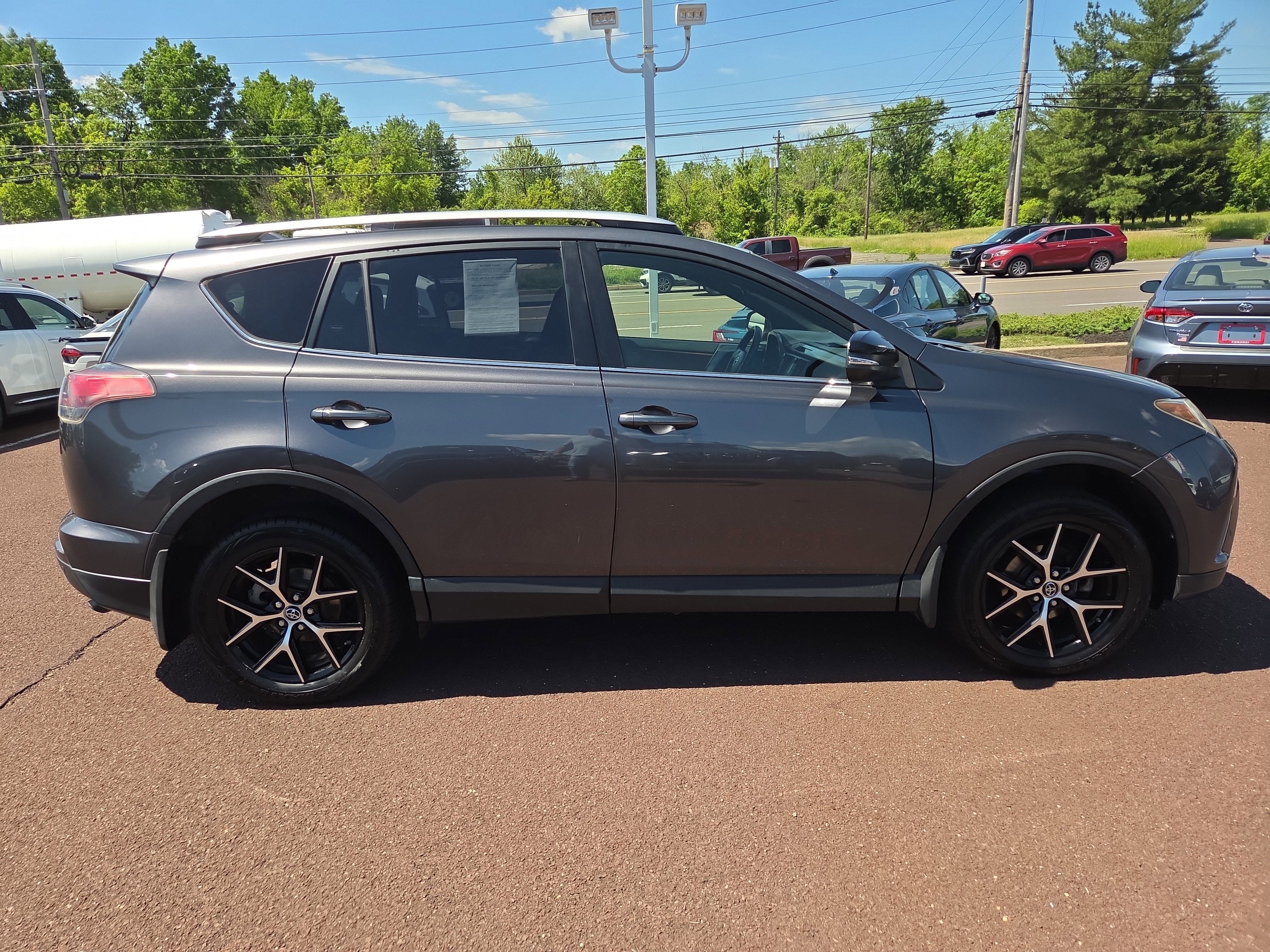 2016 Toyota RAV4 SE