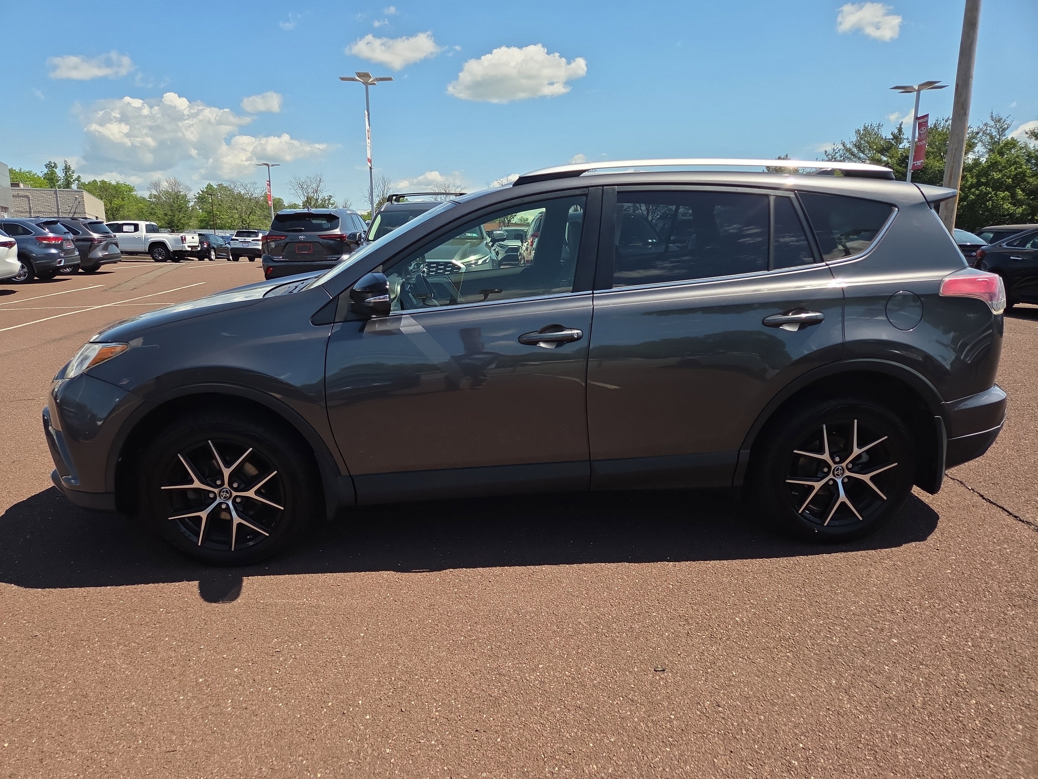 2016 Toyota RAV4 SE