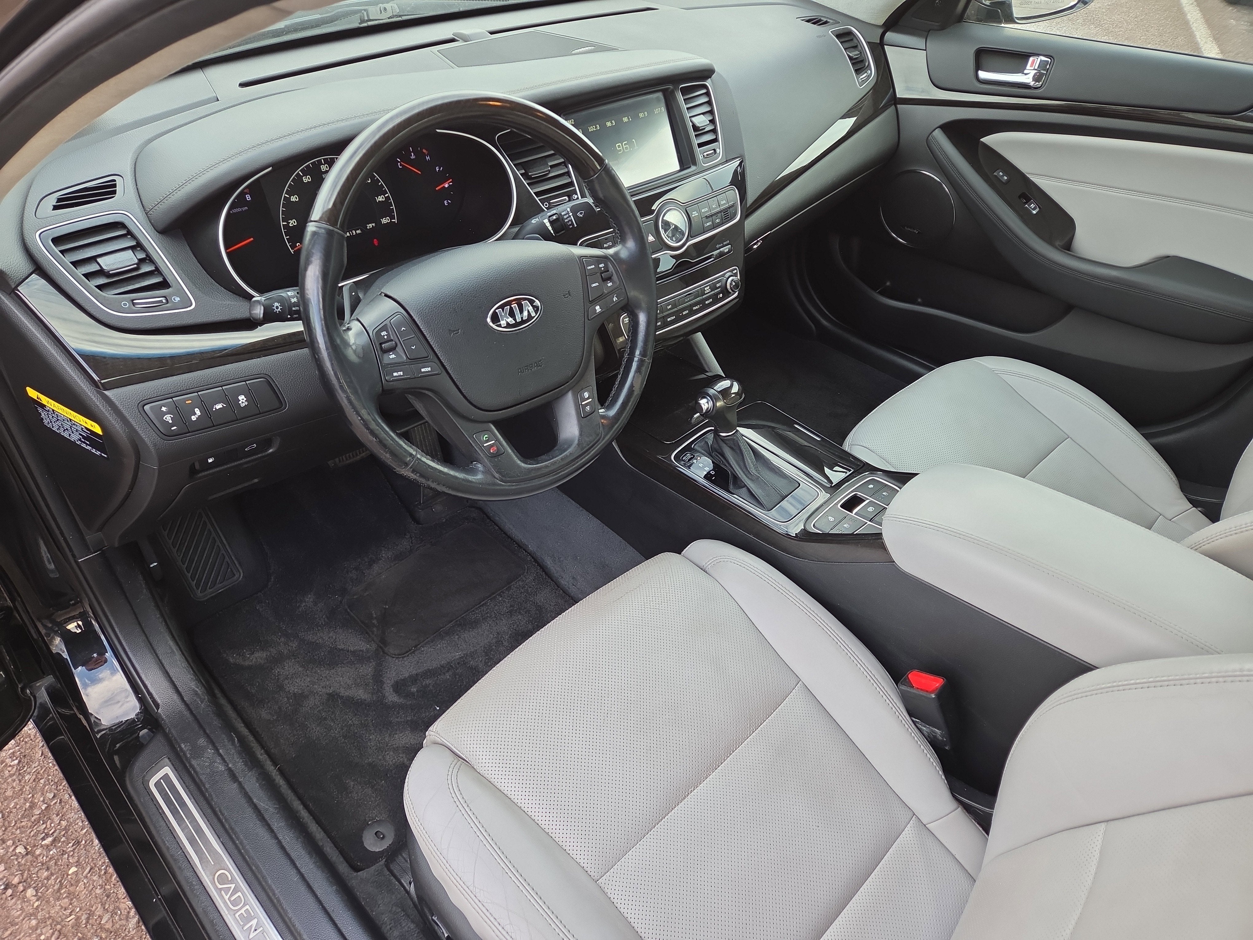 2014 Kia Cadenza Limited