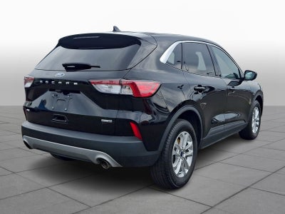 2022 Ford Escape Hybrid SE