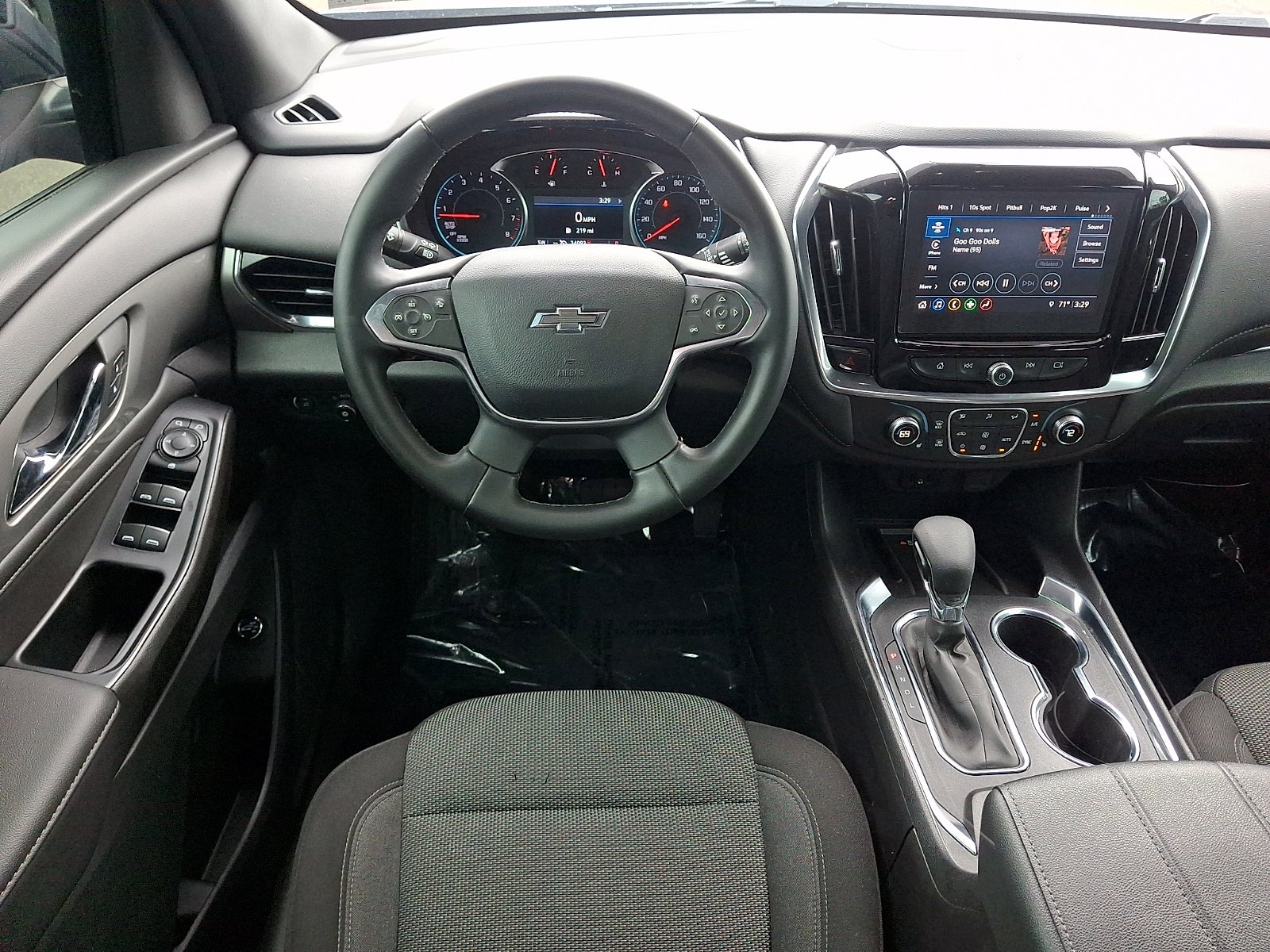 2023 Chevrolet Traverse AWD LT Cloth