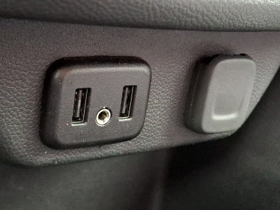 2023 Chevrolet Traverse AWD LT Cloth