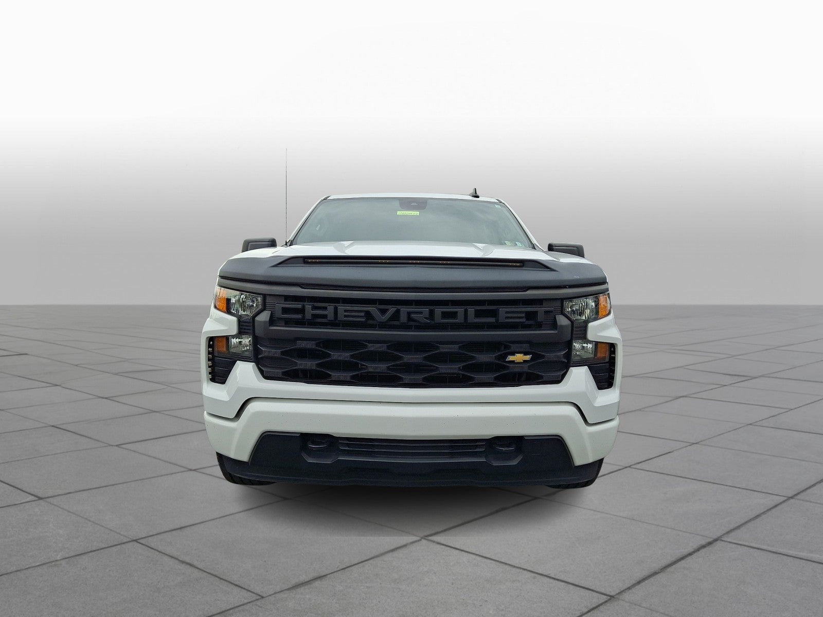 2023 Chevrolet Silverado 1500 4WD Crew Cab Short Bed Custom