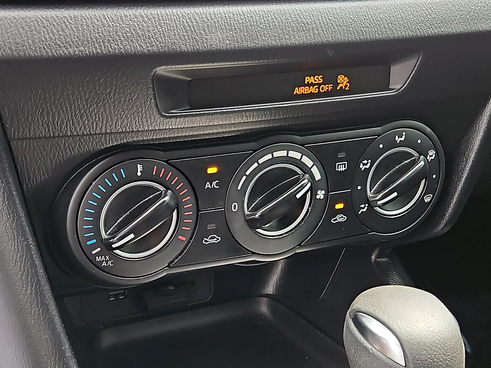 2016 Mazda Mazda3 Hatchback i Sport