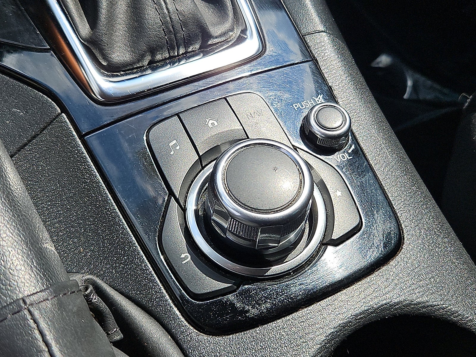 2016 Mazda Mazda3 Hatchback i Sport