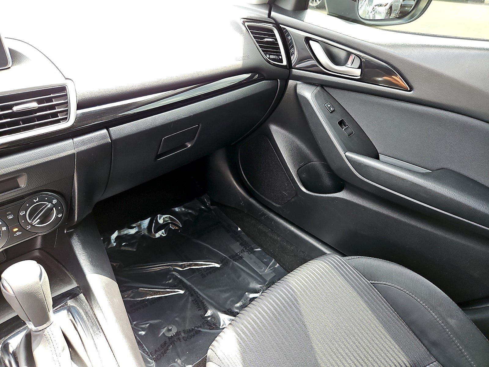 2016 Mazda Mazda3 Hatchback i Sport