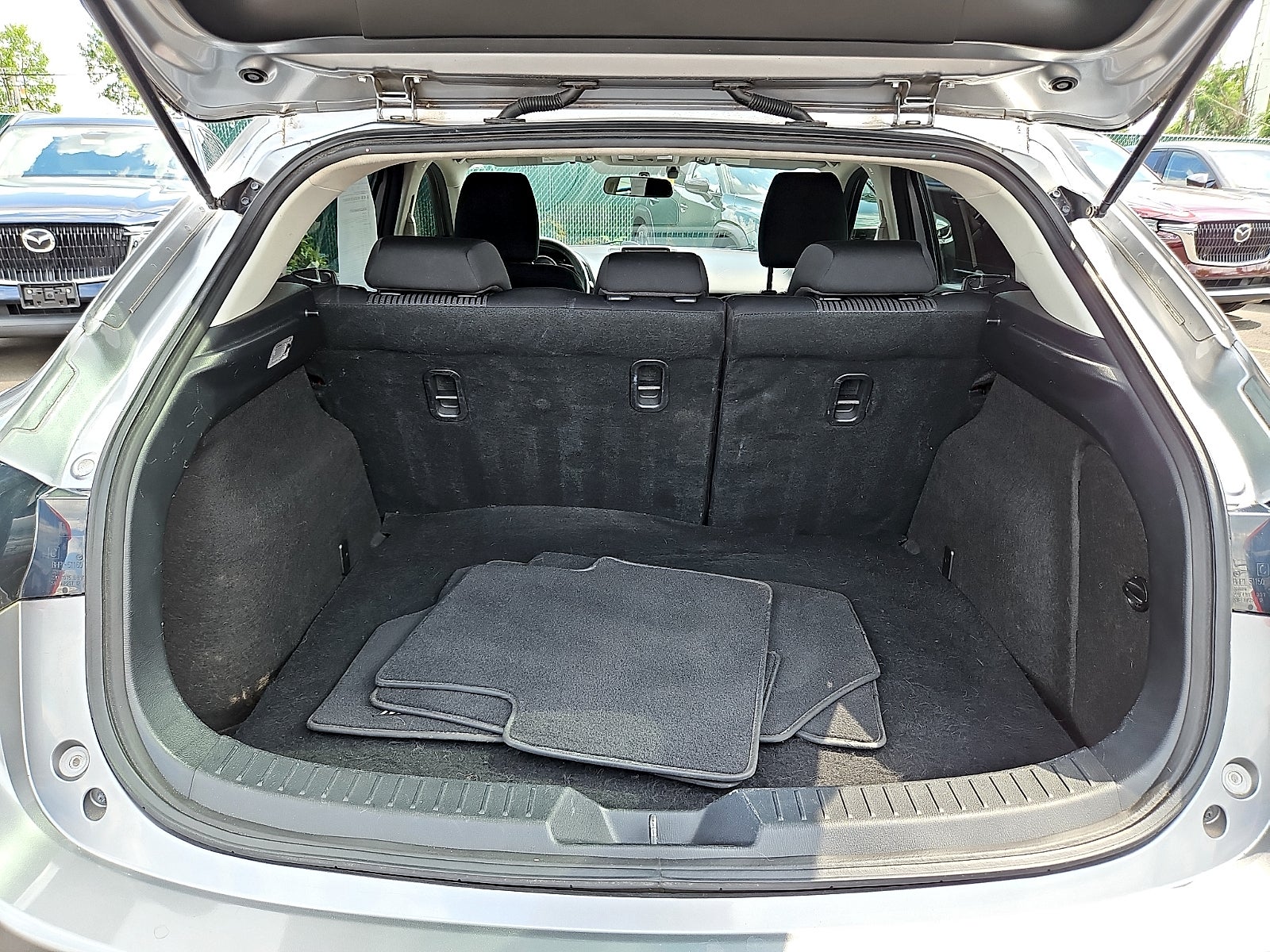 2016 Mazda Mazda3 Hatchback i Sport
