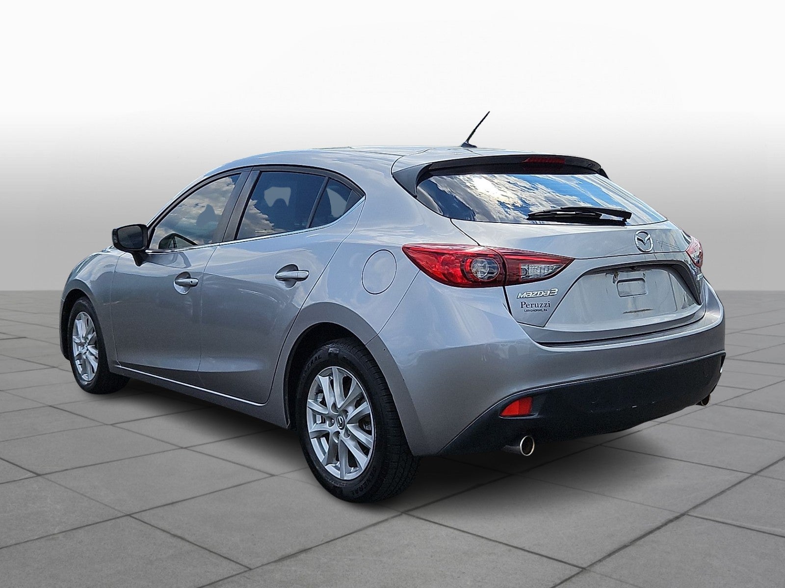 2016 Mazda Mazda3 Hatchback i Sport