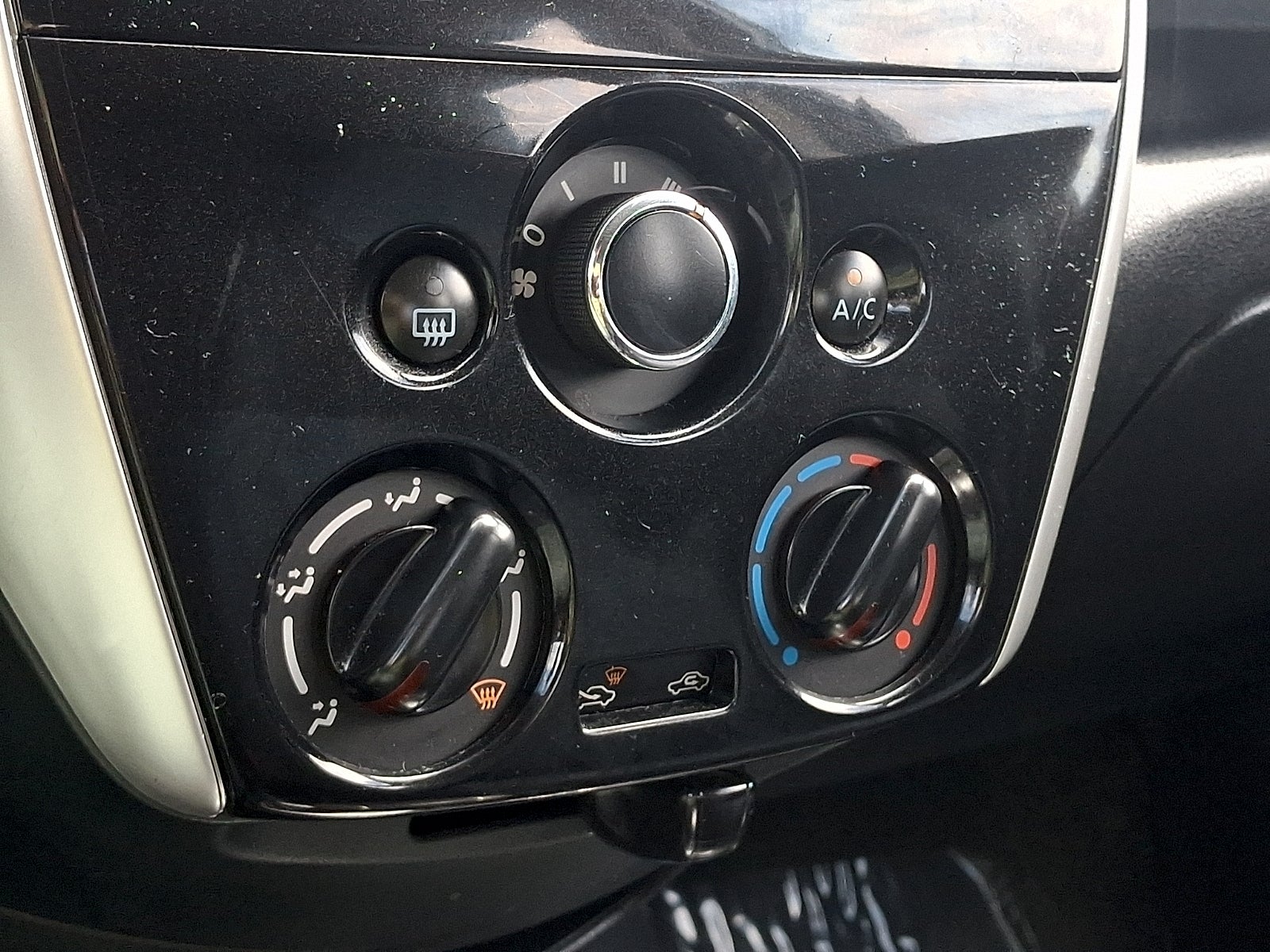 2016 Nissan Versa Note SV