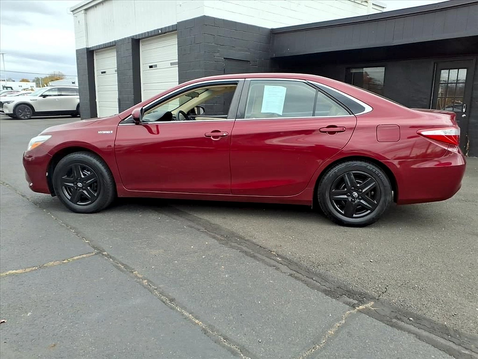 2015 Toyota Camry Hybrid LE