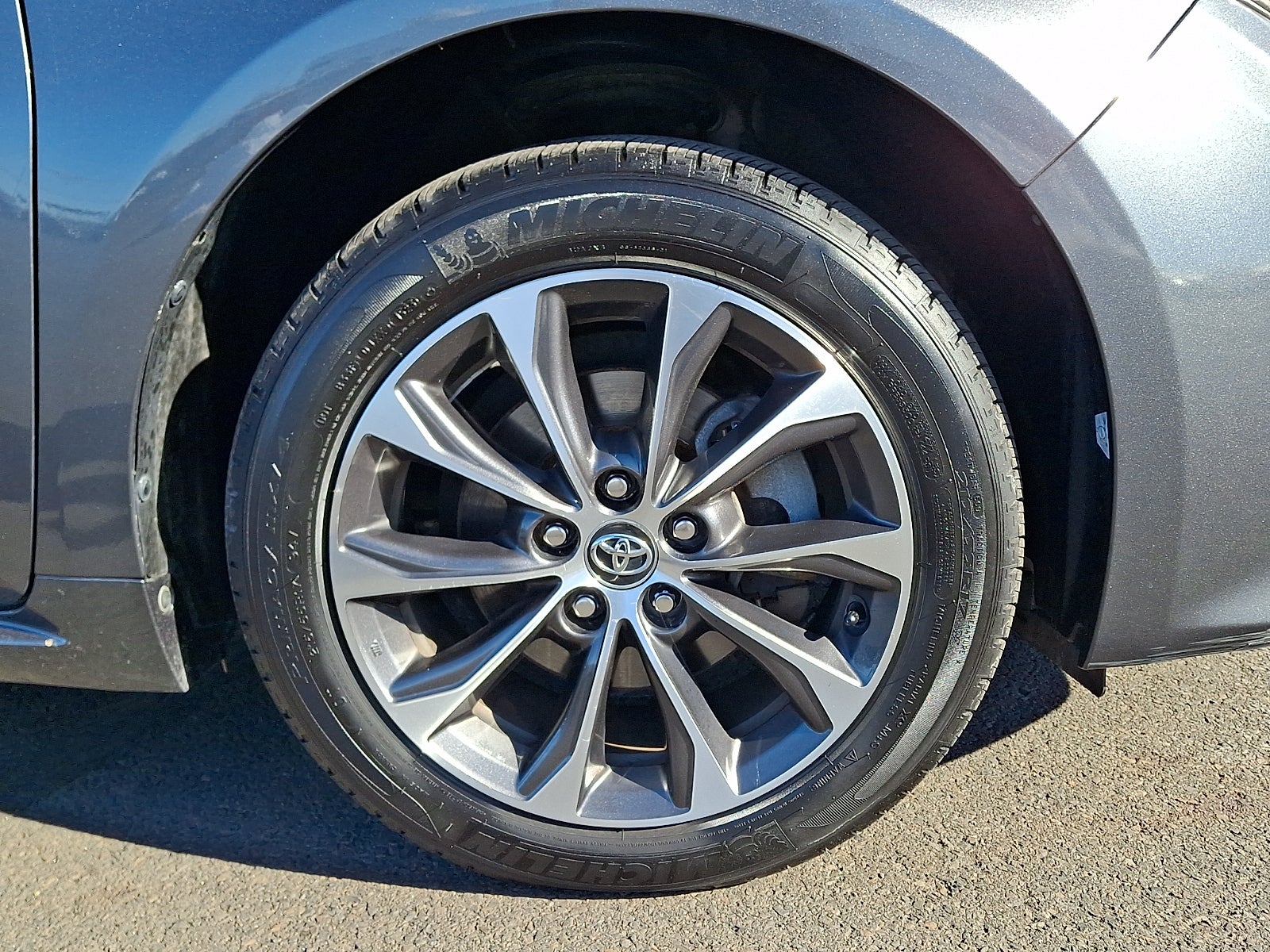 2017 Toyota Avalon XLE