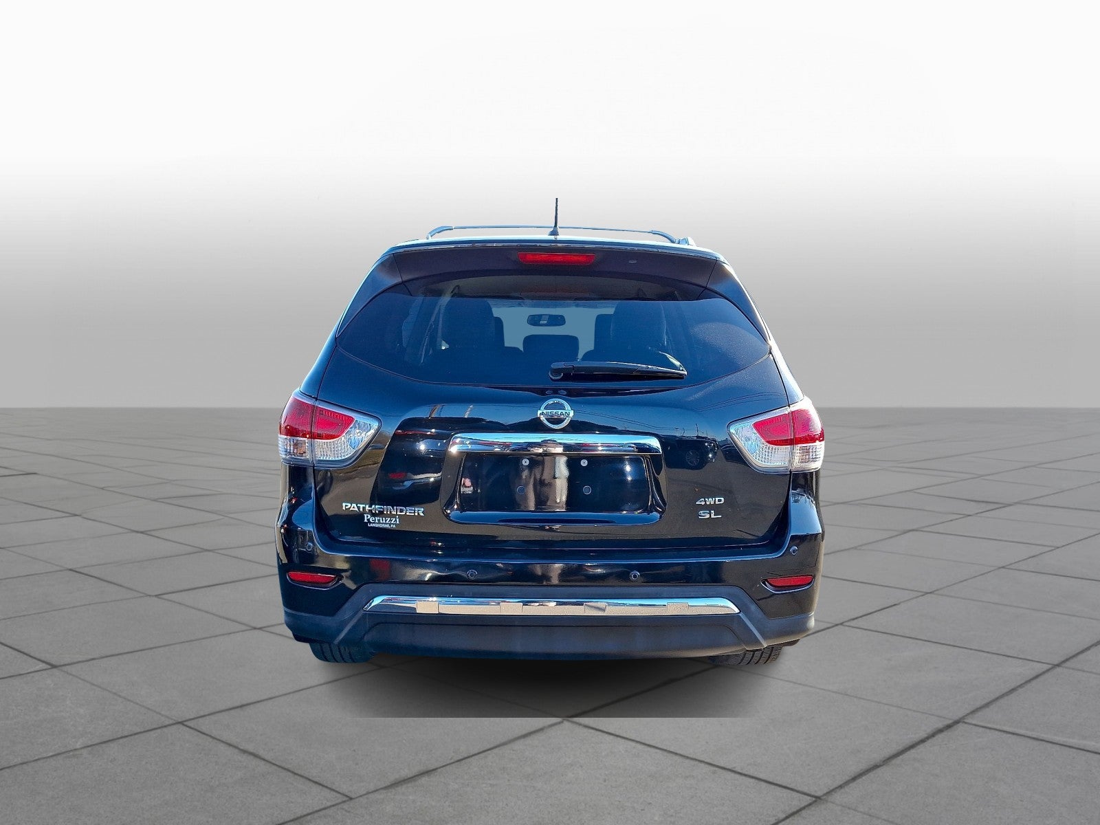 2016 Nissan Pathfinder SL