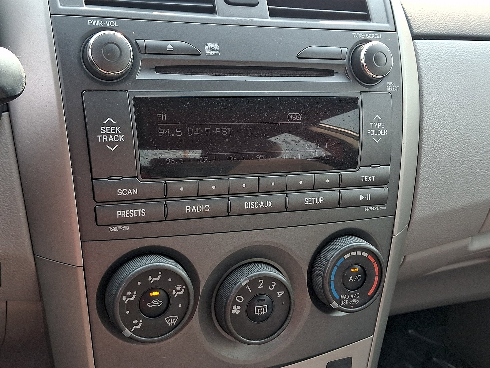2011 Toyota Corolla LE