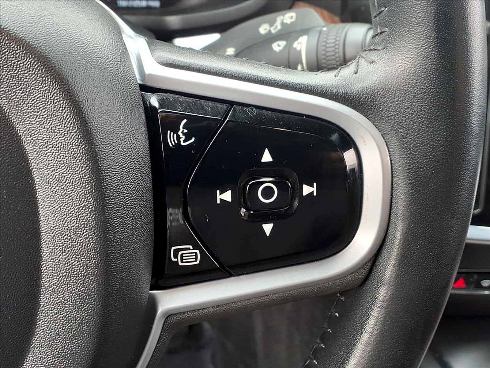 2021 Volvo V60 Cross Country T5